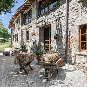  Vakantieboerderij Cascina Mirandola